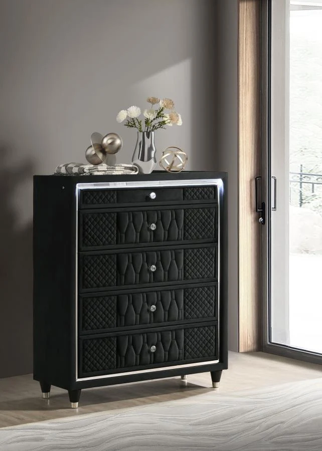 Lorient Bedroom Set photo 6