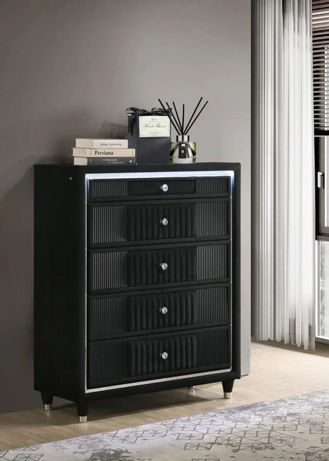 Ravenne Bedroom Set photo 2