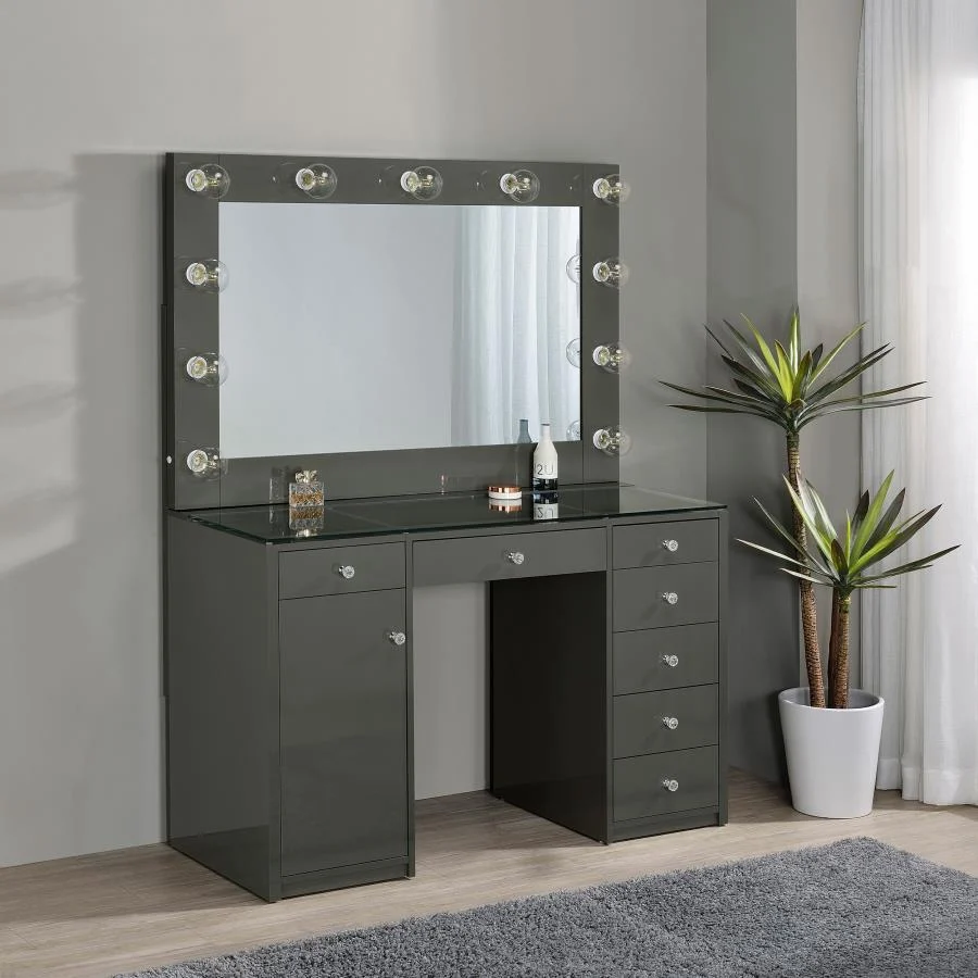 Acena Vanity photo 3