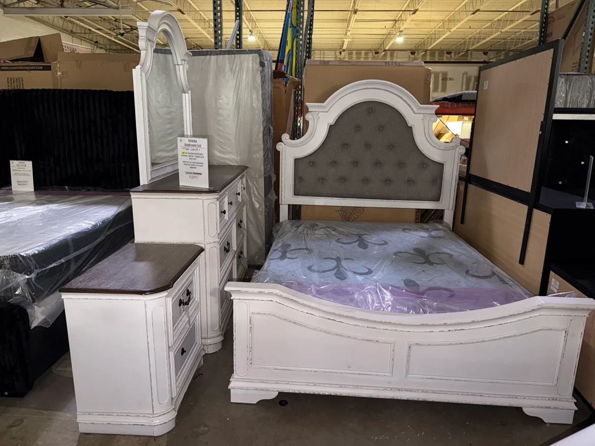 Amelia Queen Bedroom Set photo 2