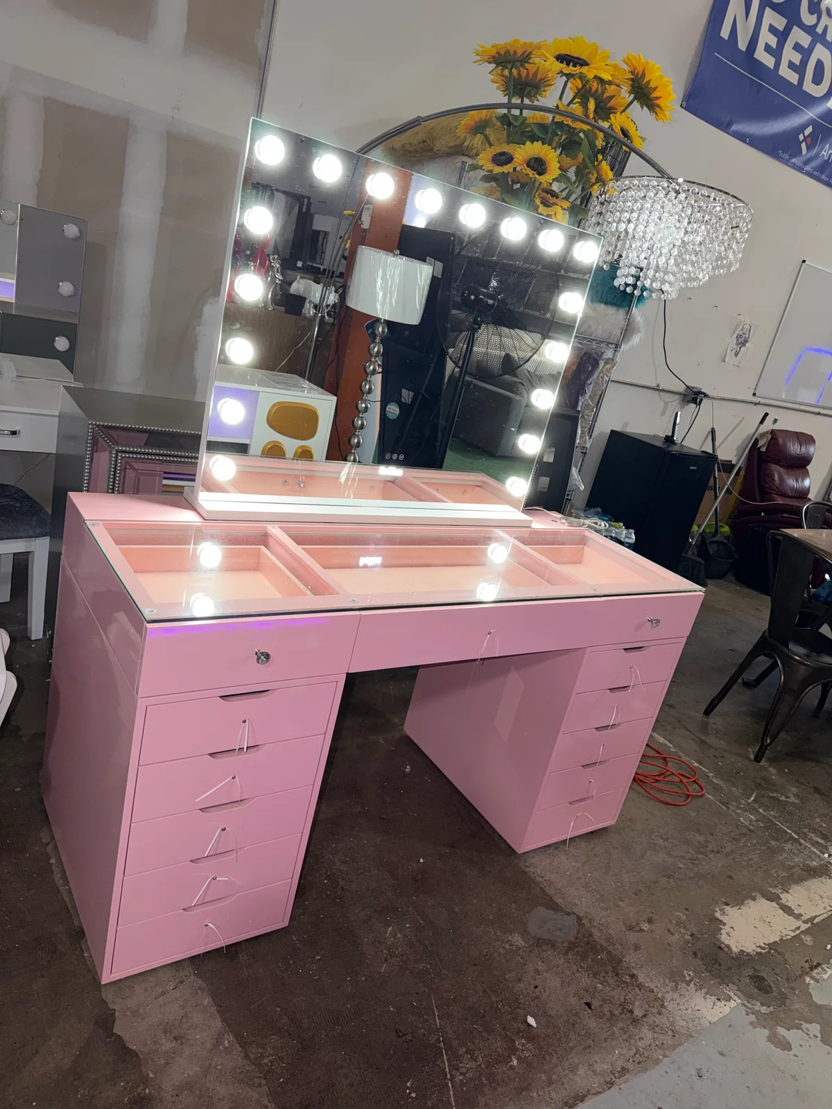 Pink Vanity photo 6
