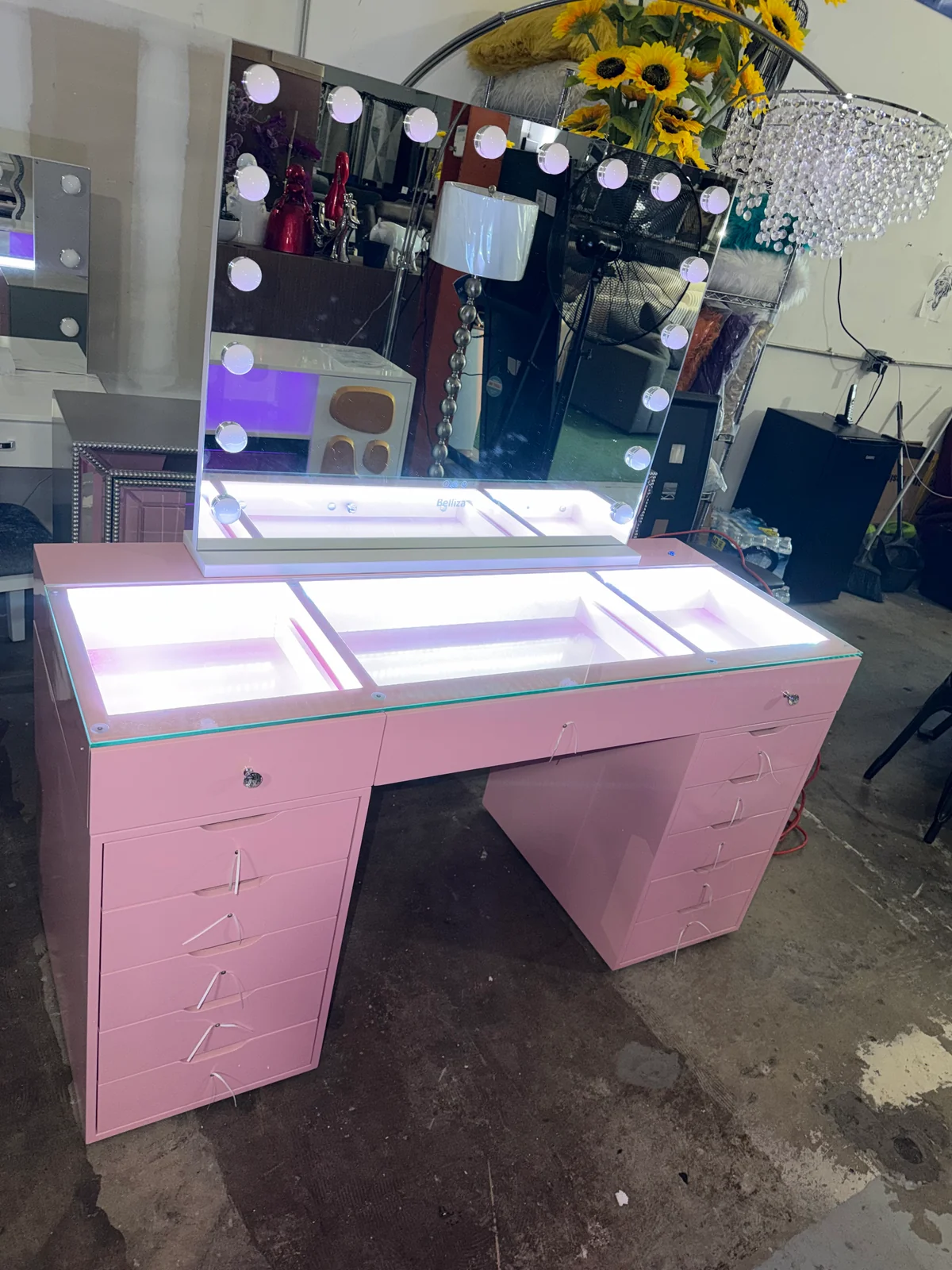 Pink Vanity photo 3