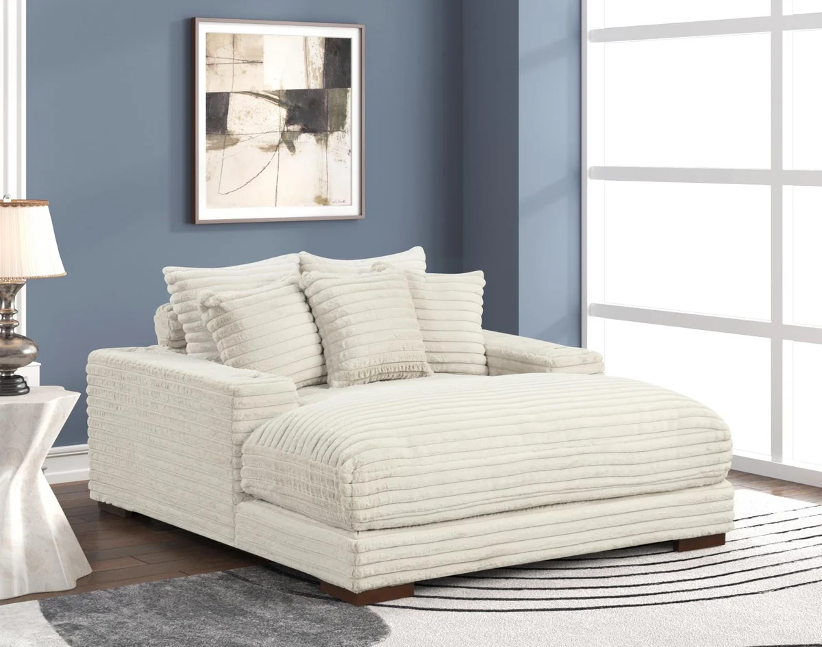 Julia Chaise Lounge Chair photo 4