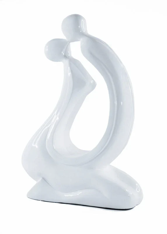 Kissing Couple Sculpture photo 3
