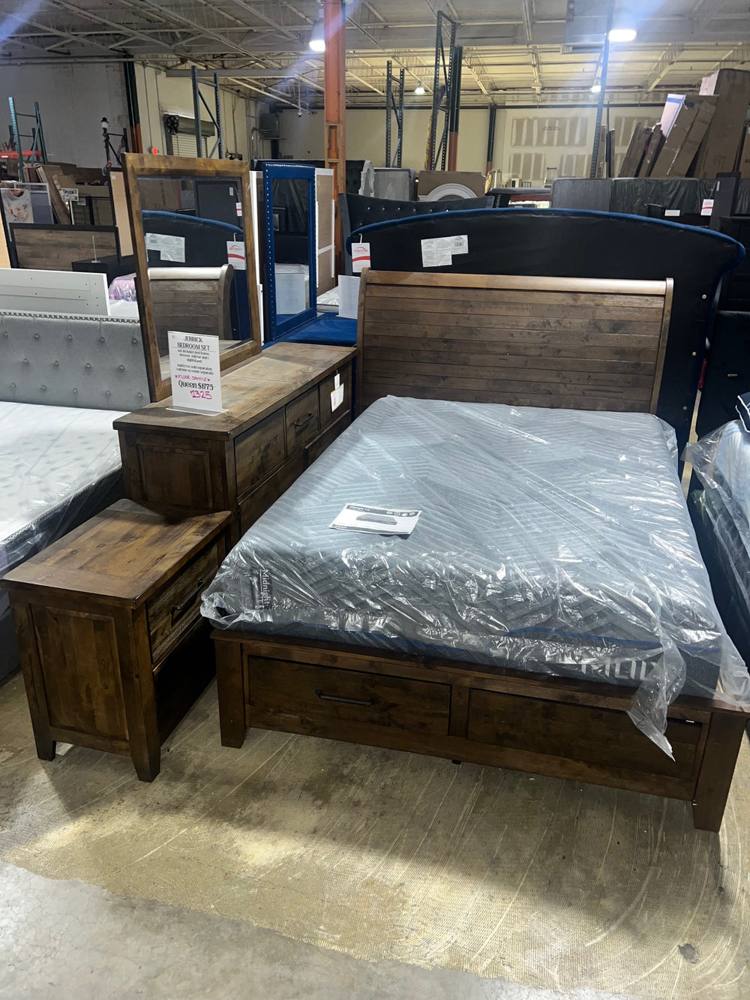 Queen Bedroom Set